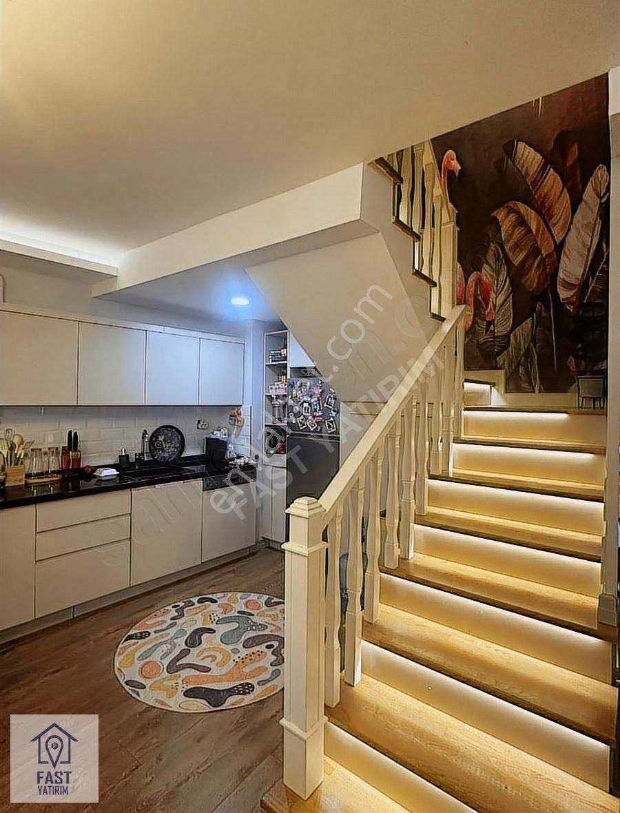 Balat'ta Satılık 2+1 Dubleks Eşyalı Daire - Görsel 3