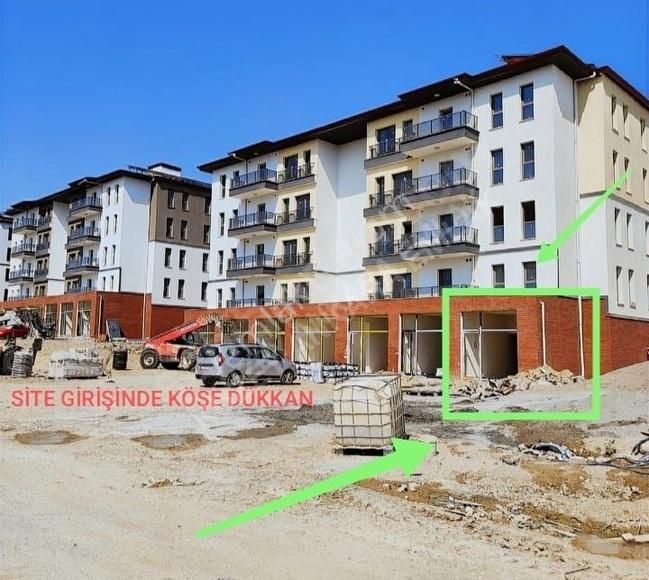 Köşebaşı Muhtesem Lokasyon Super Yatırımlık 43 M2 Cadde Dukkanla