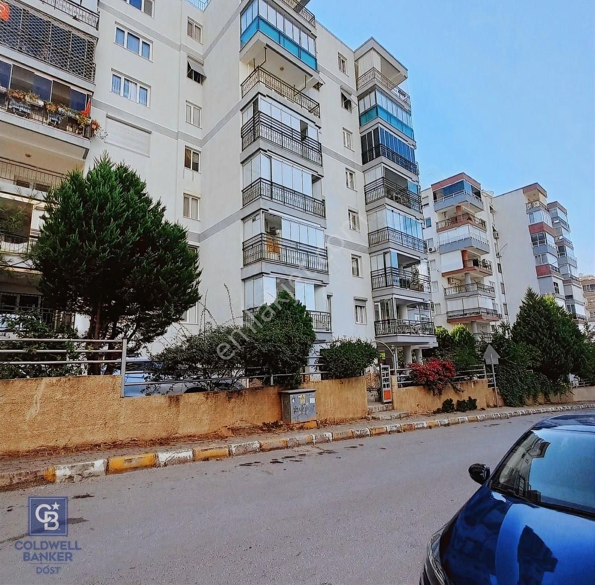 Balçova Site İçi 3+1 Asansörlü Otoparklı
