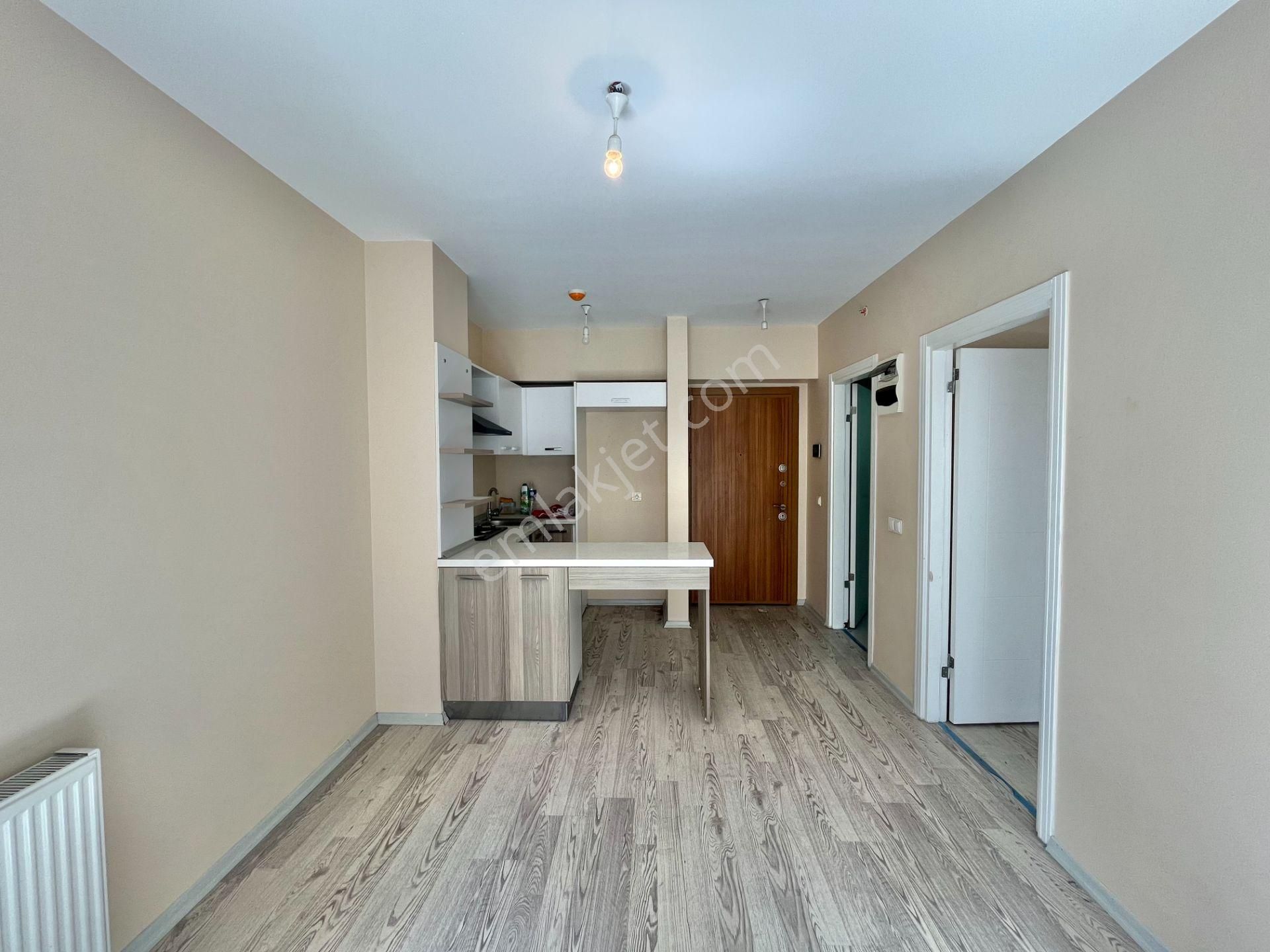 Merhaba Emlak'tan S Towers'ta 1+1 Kiralık Daire