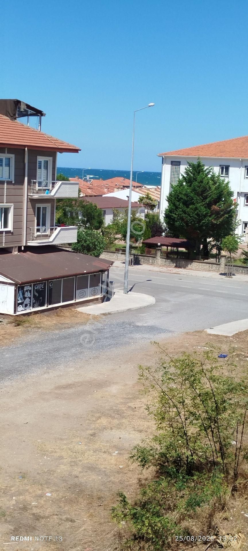 Denize Yürüme Mesafesinde 2+1 Daire - Görsel 24
