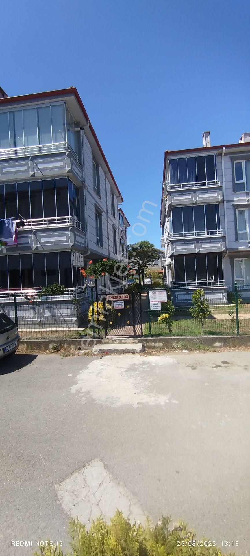 Denize Yürüme Mesafesinde 2+1 Daire