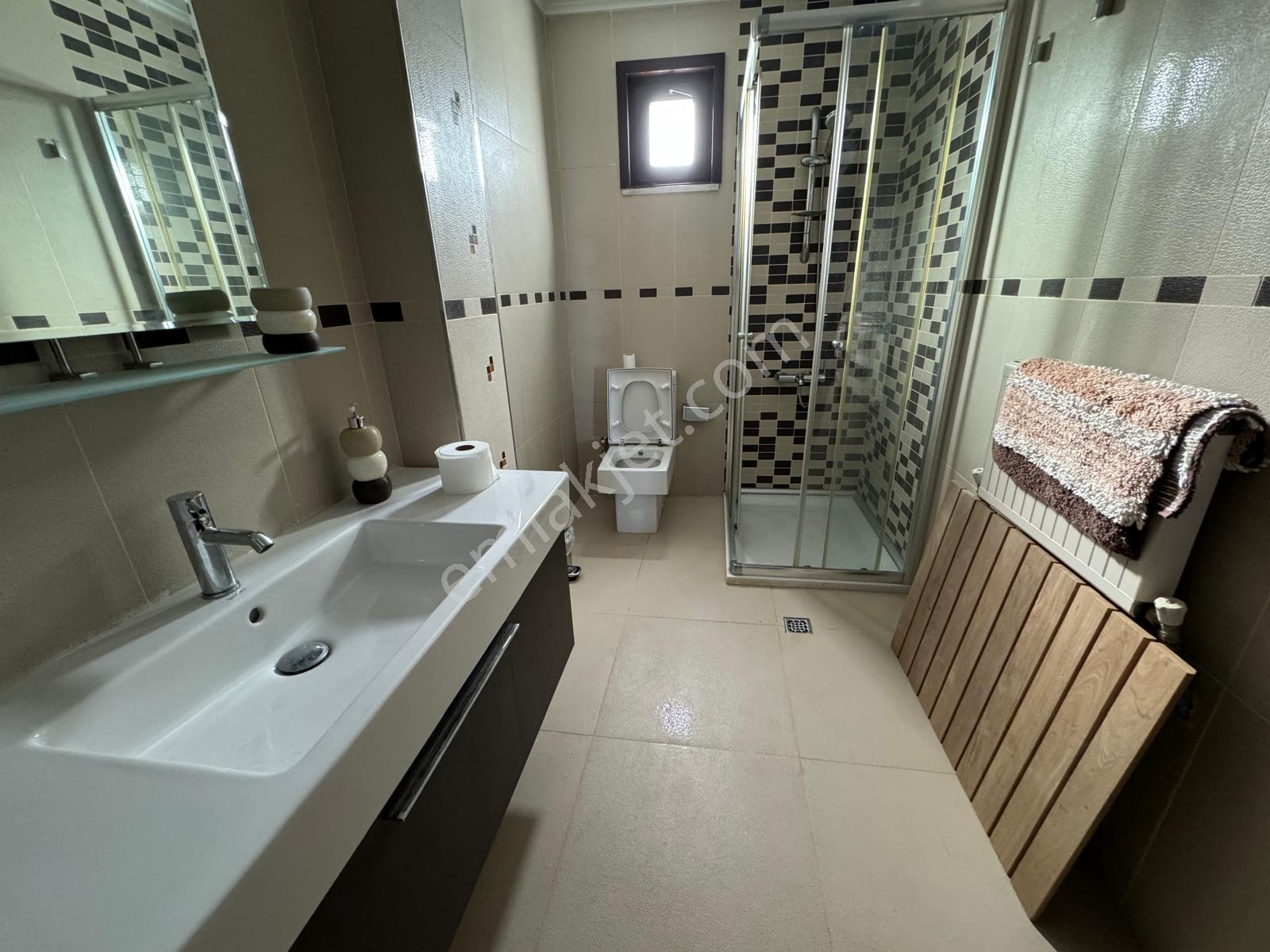 Alandere Mahallesinde Denize Sıfır 4+1 Villa - Görsel 29