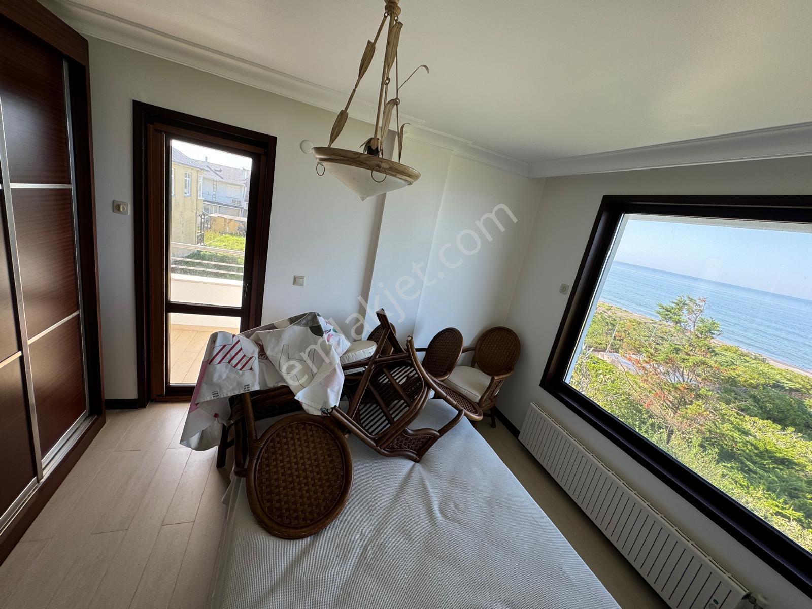 Alandere Mahallesinde Denize Sıfır 4+1 Villa - Görsel 20