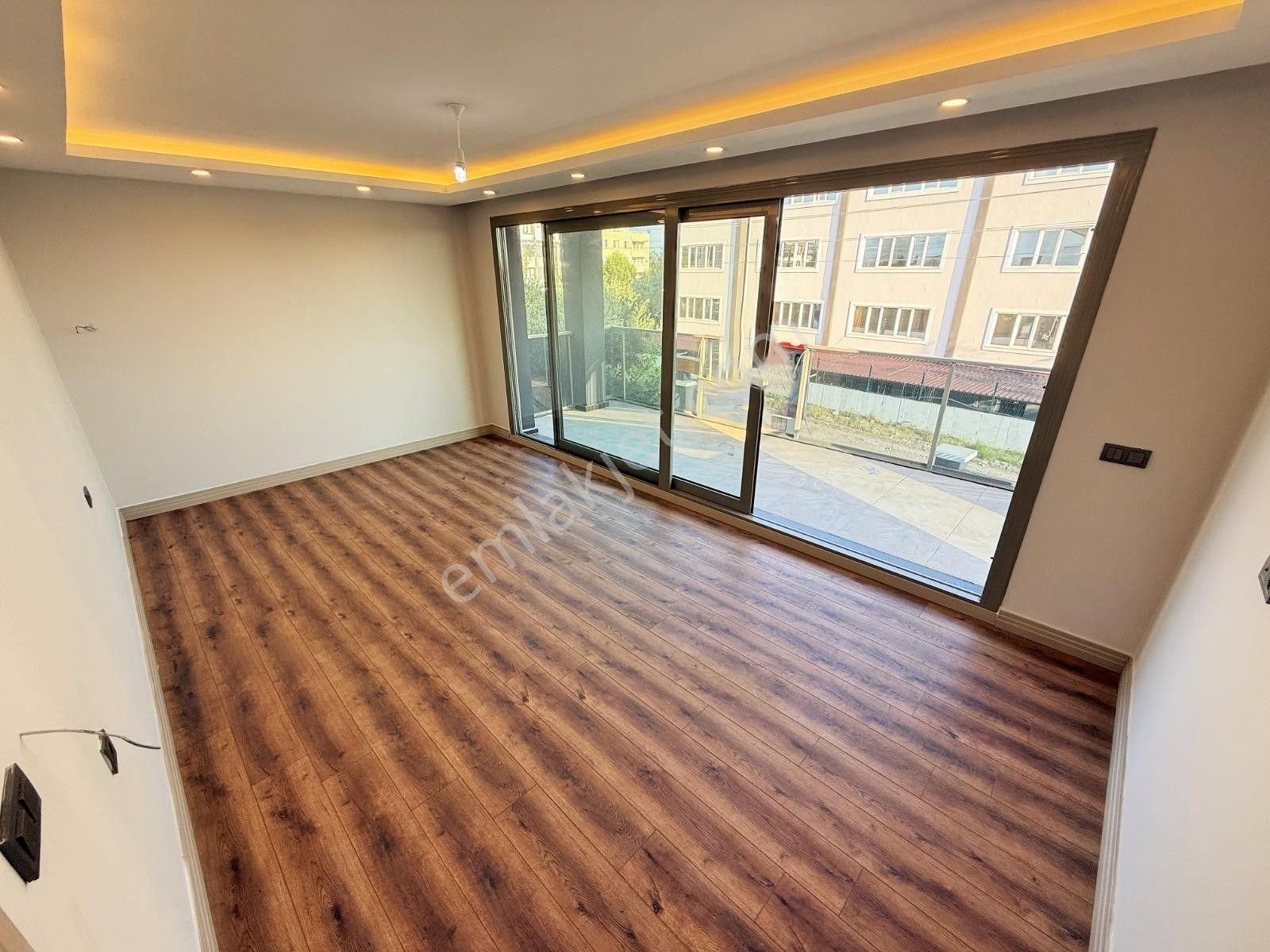 Ankara Emlak 'tan Akçay 'da Emsalsiz Havuzlu Müstakil Villa - Görsel 13