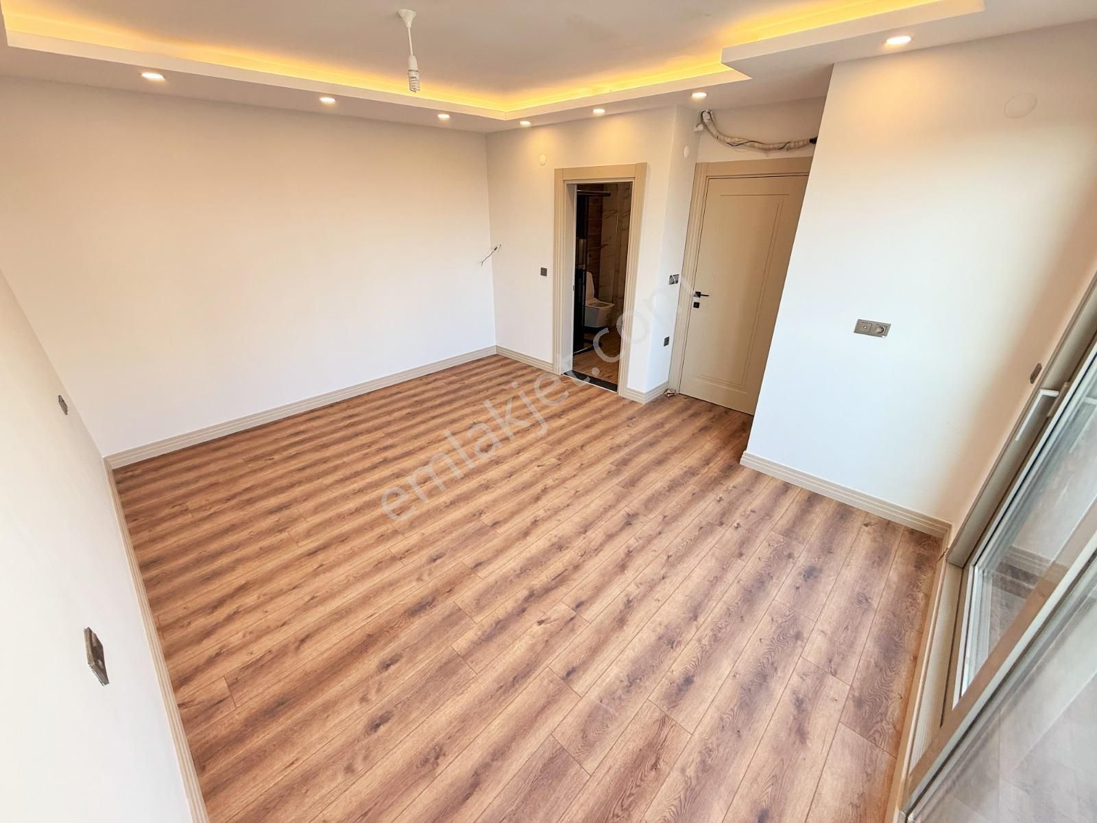 Ankara Emlak 'tan Akçay 'da Emsalsiz Havuzlu Müstakil Villa - Görsel 15