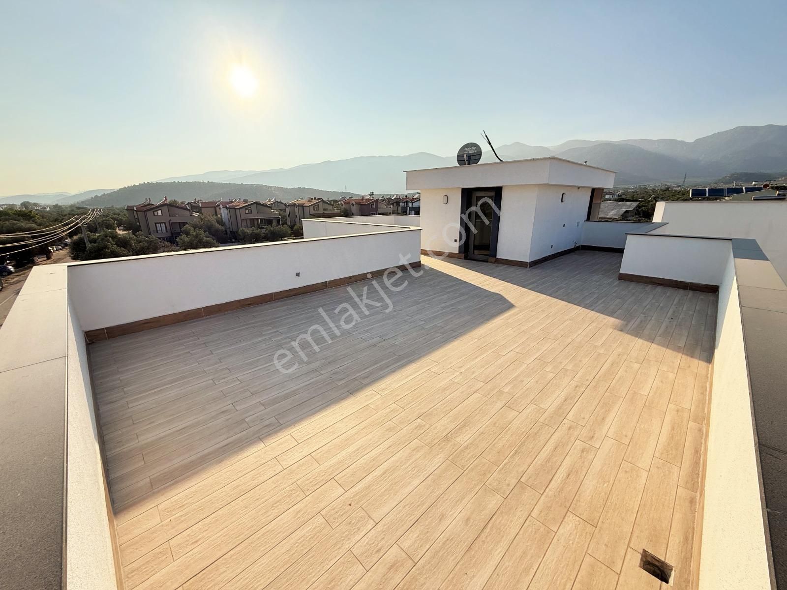 Ankara Emlak 'tan Akçay 'da Emsalsiz Havuzlu Müstakil Villa - Görsel 23