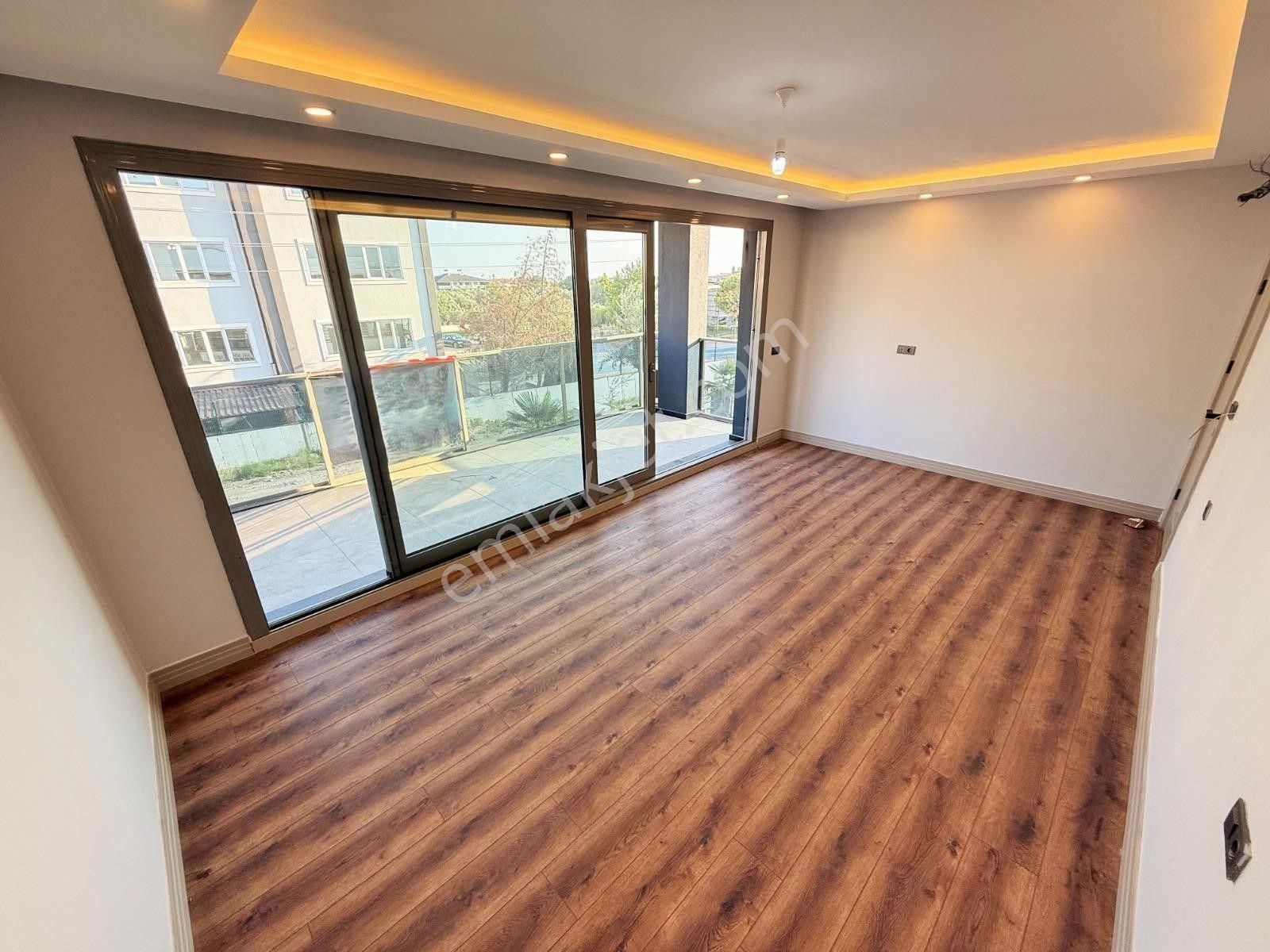 Ankara Emlak 'tan Akçay 'da Emsalsiz Havuzlu Müstakil Villa - Görsel 4