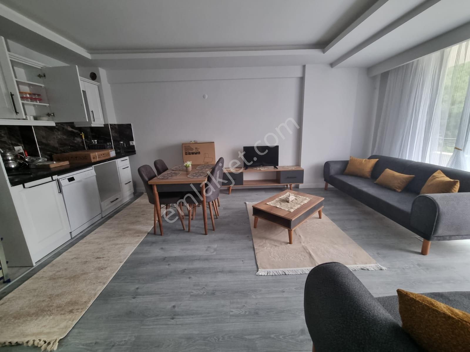 Akgün Kurumsal'dan Atakum Körfez'de Geniş Kiralık Lüks 1+1 Daire