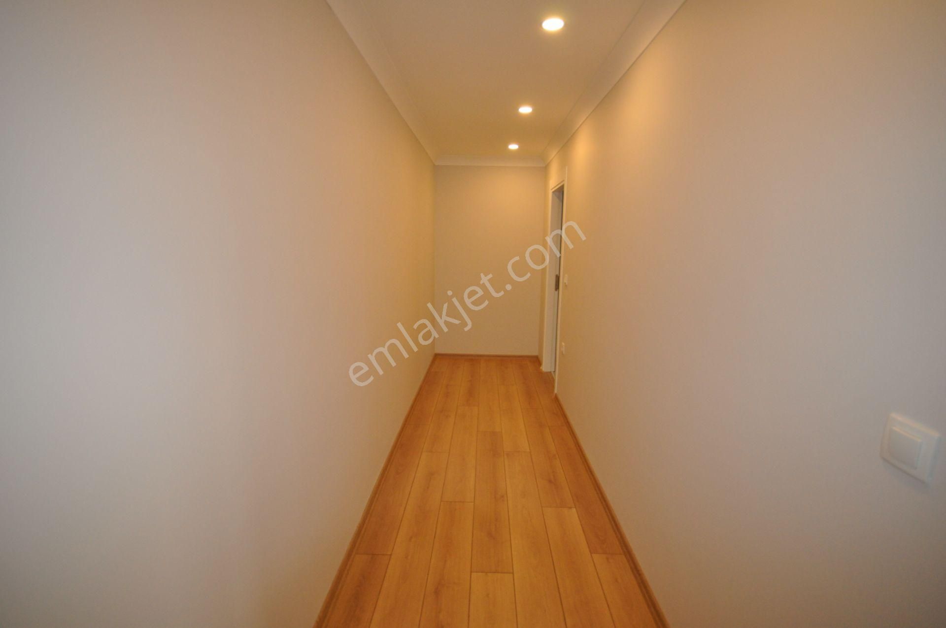 Bahçelievler Medicana Hastanesine Yakın Sıfır Binada 5+2 Dubleks - Görsel 14