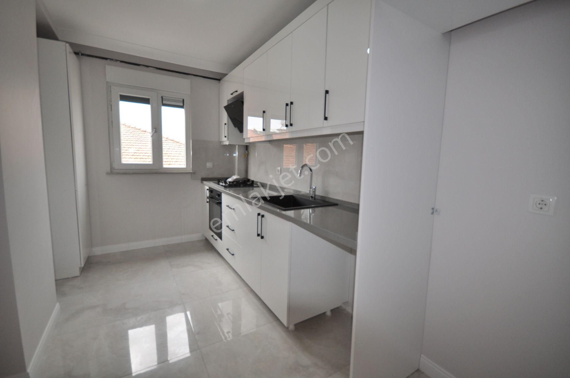 Bahçelievler Medicana Hastanesine Yakın Sıfır Binada 5+2 Dubleks - Görsel 6