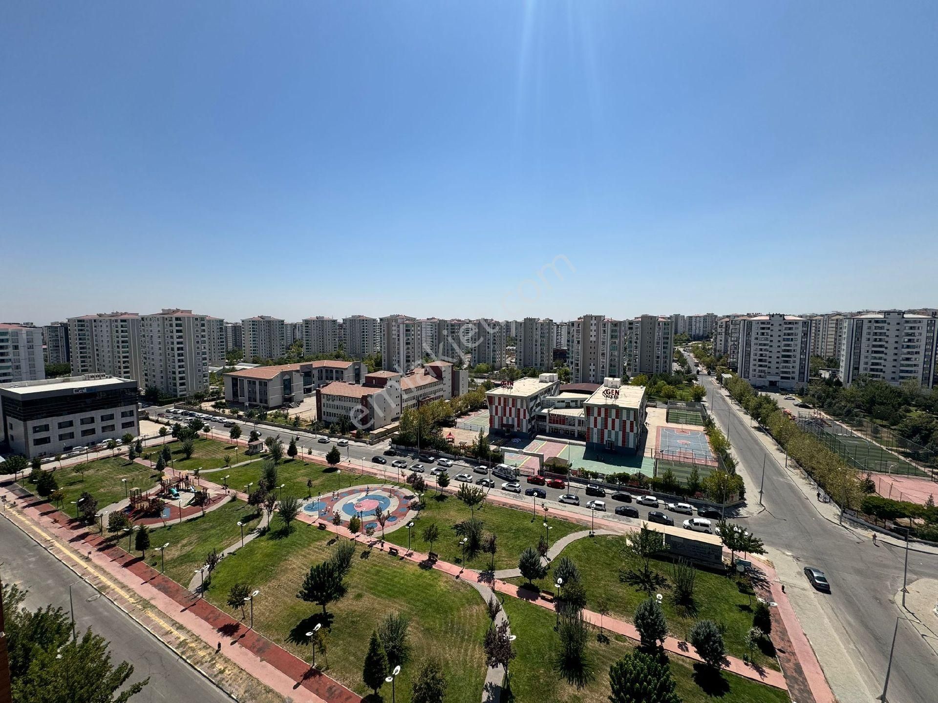 Premar Pro'dan Stad Yolu Üzeri Satılık 4+1 Daire