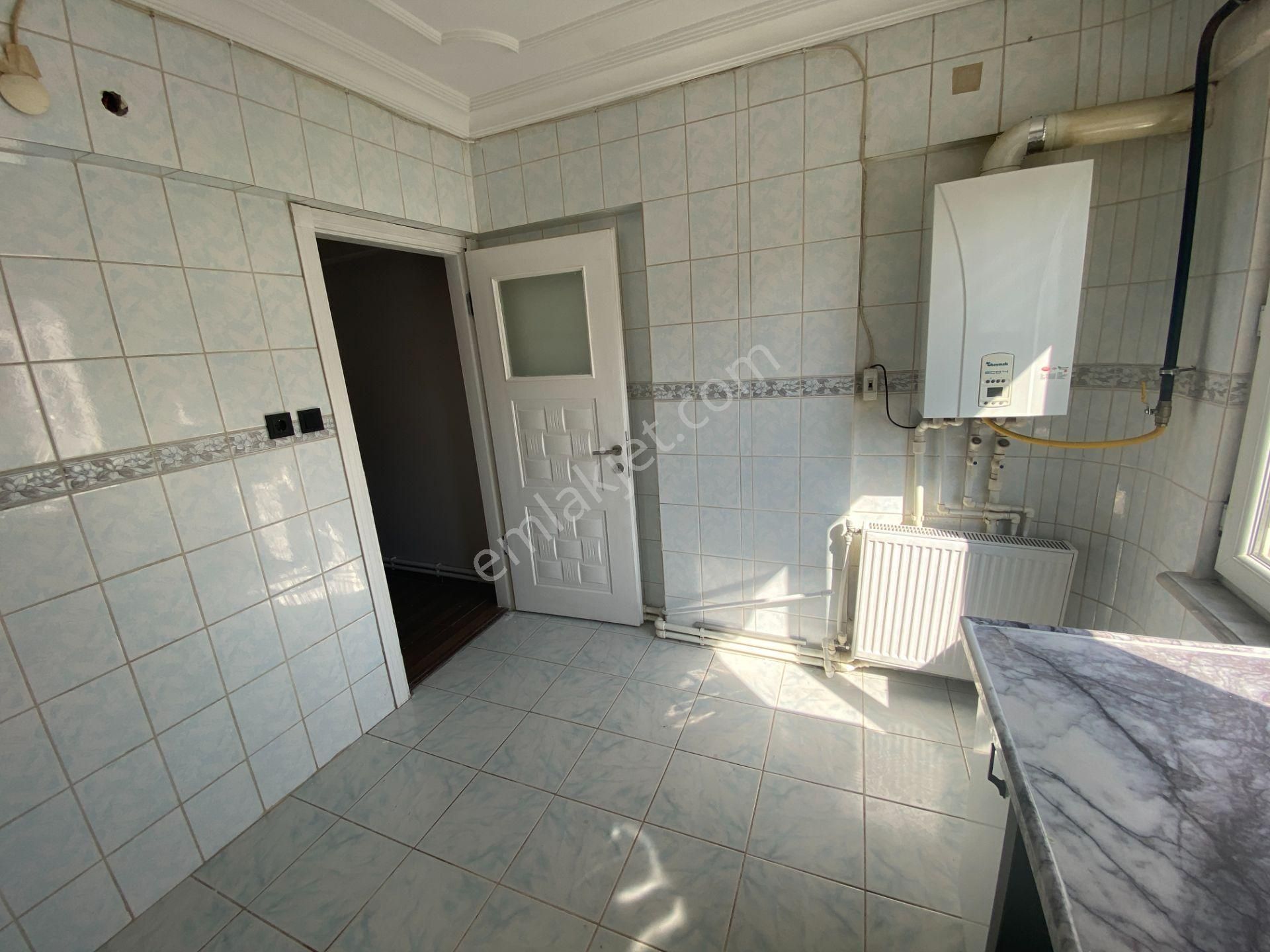 Serdivan Kemalpaşa Merkezde 3+1 Kiralık Daire - Görsel 12