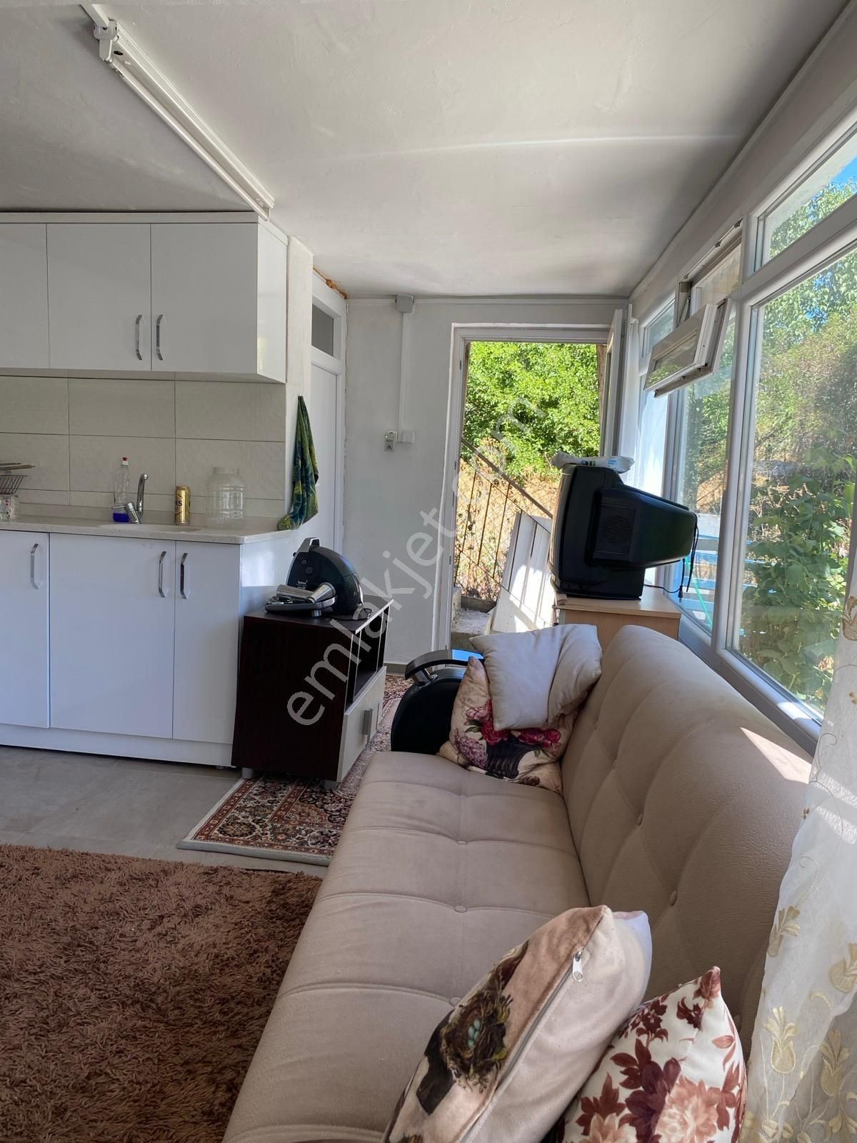 Ruhsatlı Evi Olan Satılık Bahçe - Görsel 3