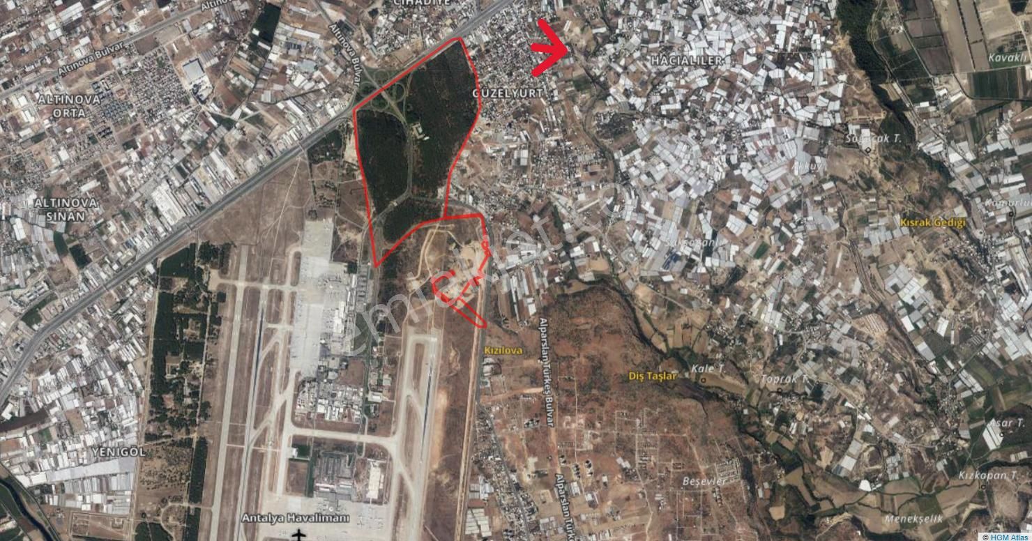 Antalya Aksu Güzelyurt Mahallesinde Merkezi Konumda Yola Yakın 920m2 Satılık Arsa