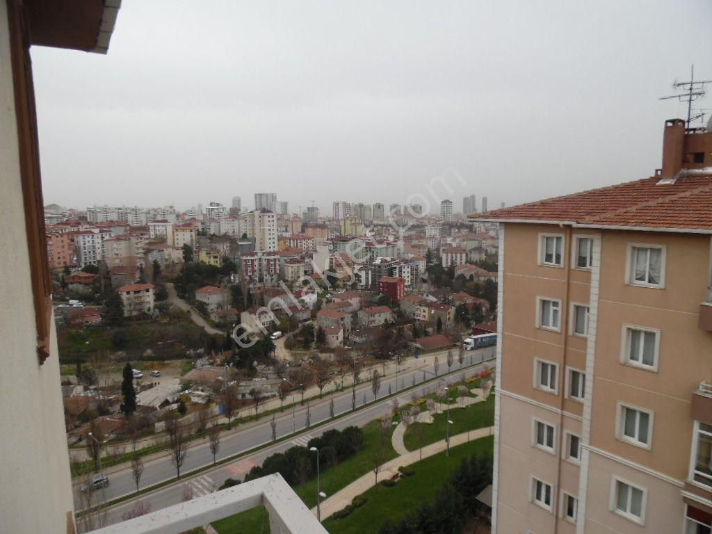 Nesrin Emlak Tan Caddeye Okullara Yakın Muhteşem Manzaralı 2+1