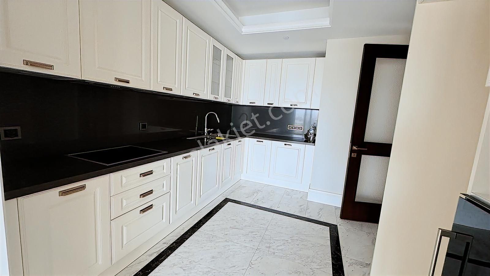 Çiğdem Emlak'tan Büyükyalı Fişekhanede Deniz Manzaralı Boş Daire - Görsel 32