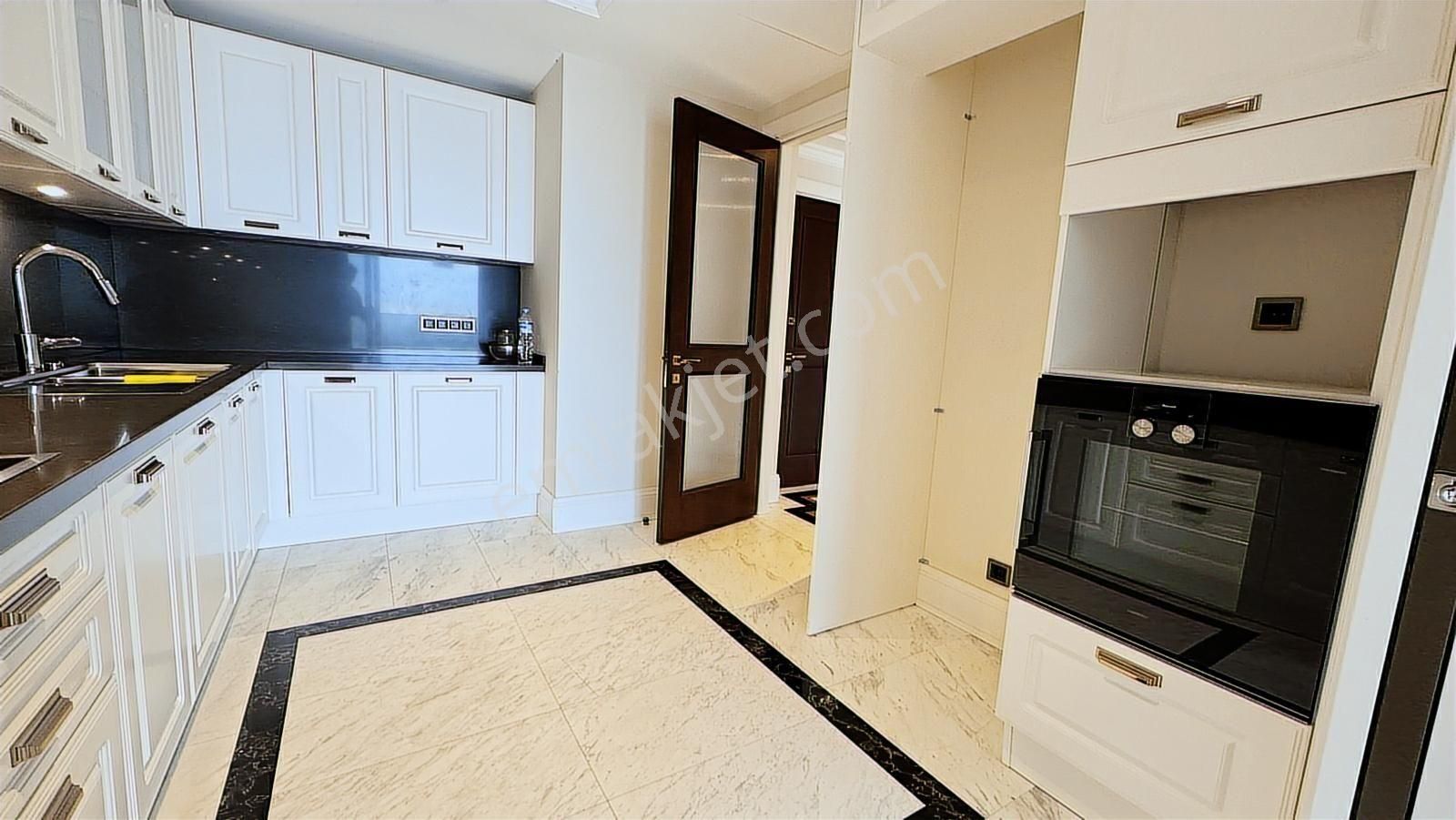 Çiğdem Emlak'tan Büyükyalı Fişekhanede Deniz Manzaralı Boş Daire - Görsel 23