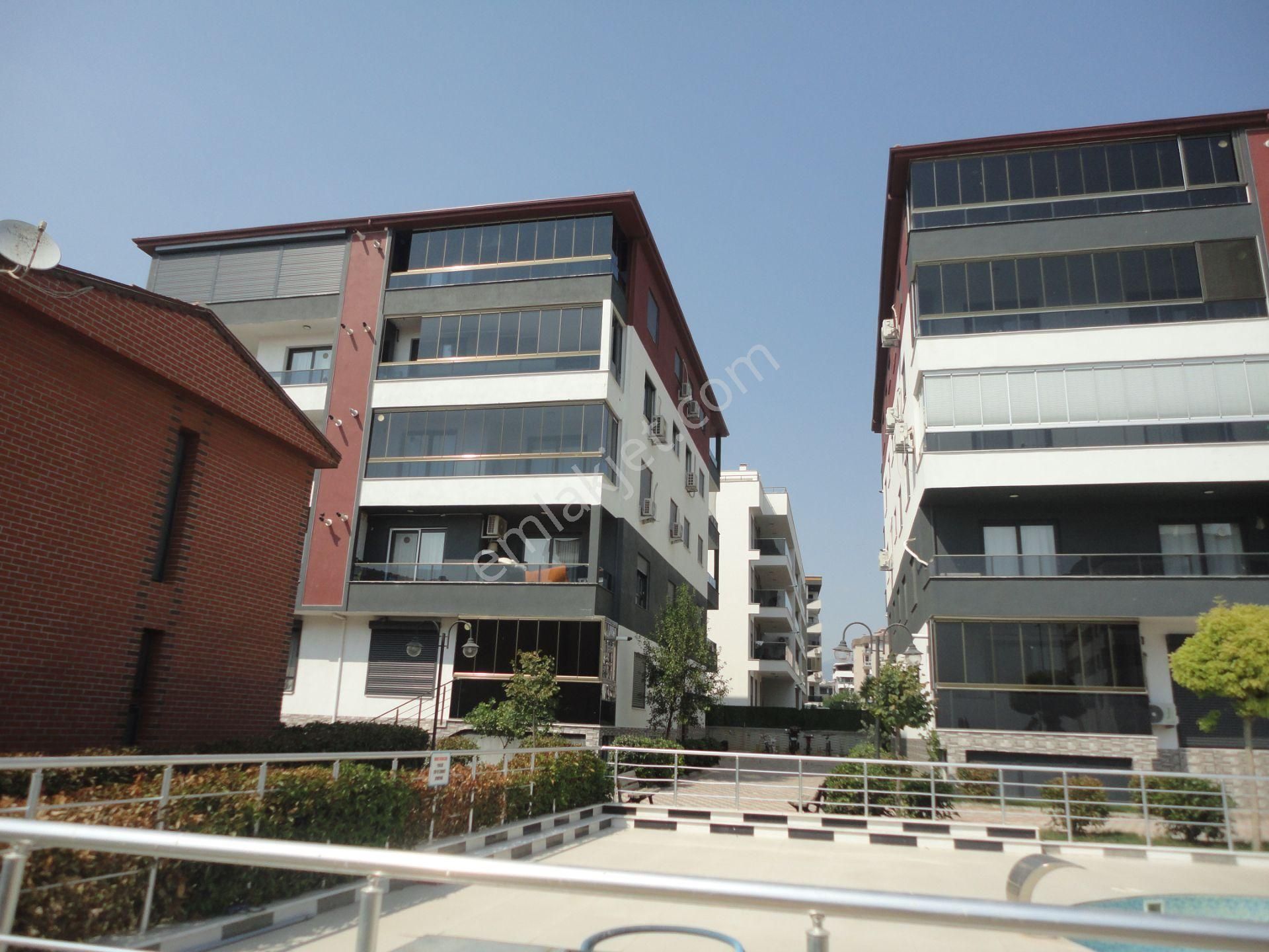 İnönü Mah. Site İçinde Havuz Cepheli 2+1 Satılık Lüks Daire
