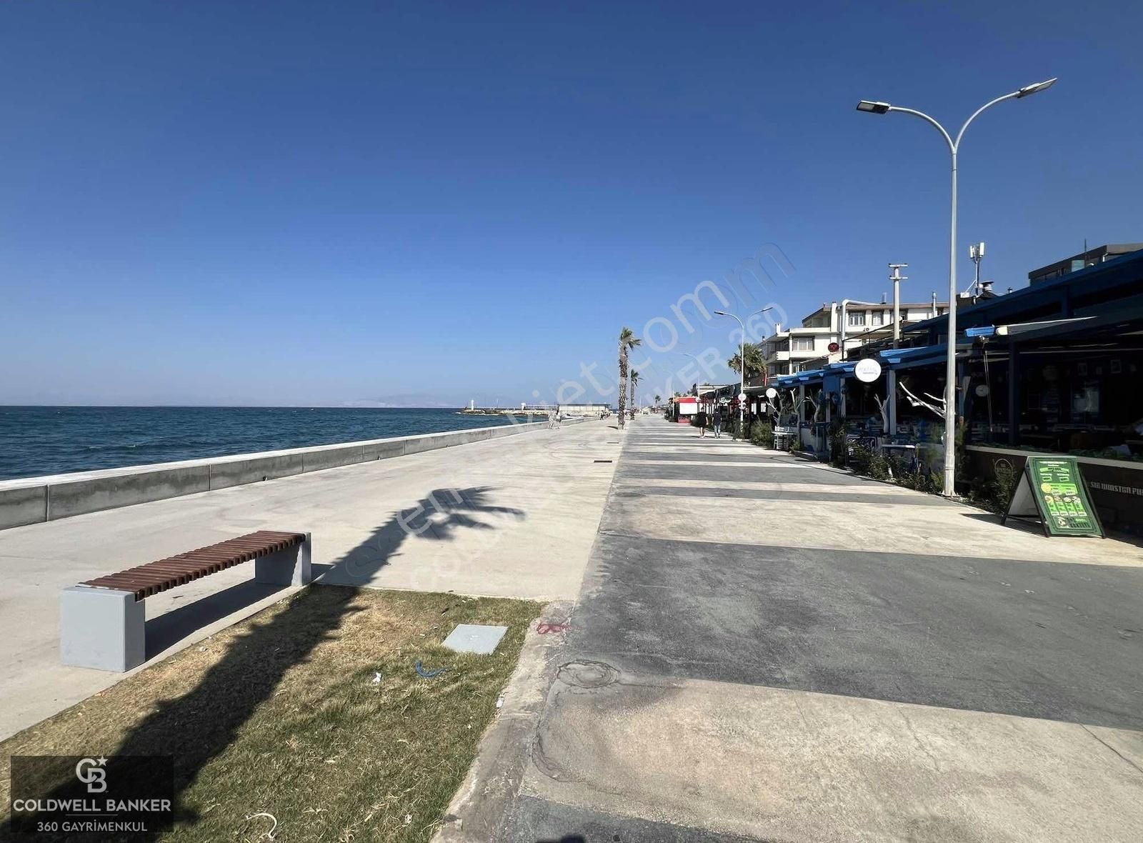 Güzelbahçe Yalı Denize Sıfır En İşlek Sıra Alkol Ruhsatlı Bacalı - Görsel 3