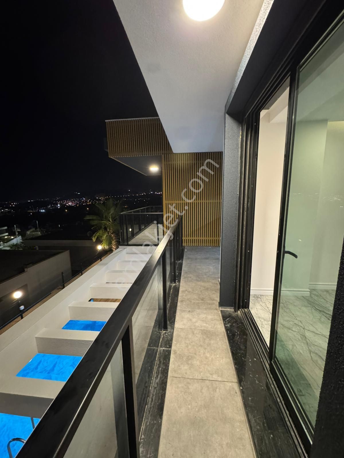 Full Manzara-özel Havuz/otopark-450 M2 Bahçe Yeni-ultra Lüx-tamamı Müstakil-akıllı Villa - Görsel 31