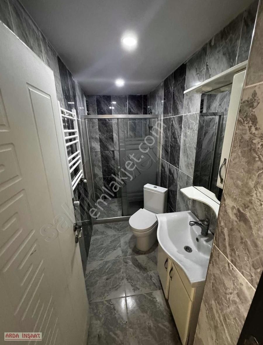 Sultançftliği Mahallesi Cadde Seviyesi Kiralık Daire