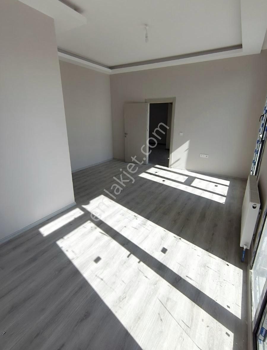 Turgut Özal 5+1 300m2 Lüx Daire - Görsel 2