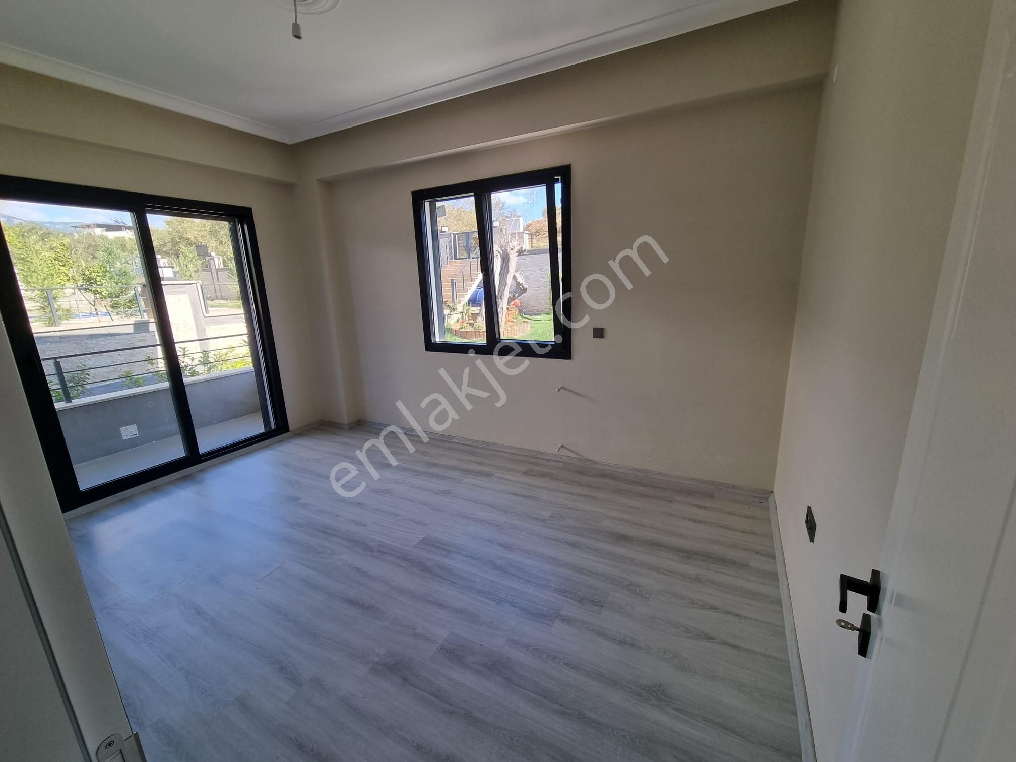 Avcılar Da Tam Müstakil Özel Havuzlu 600 M2 Arsa İçinde Villa - Görsel 29