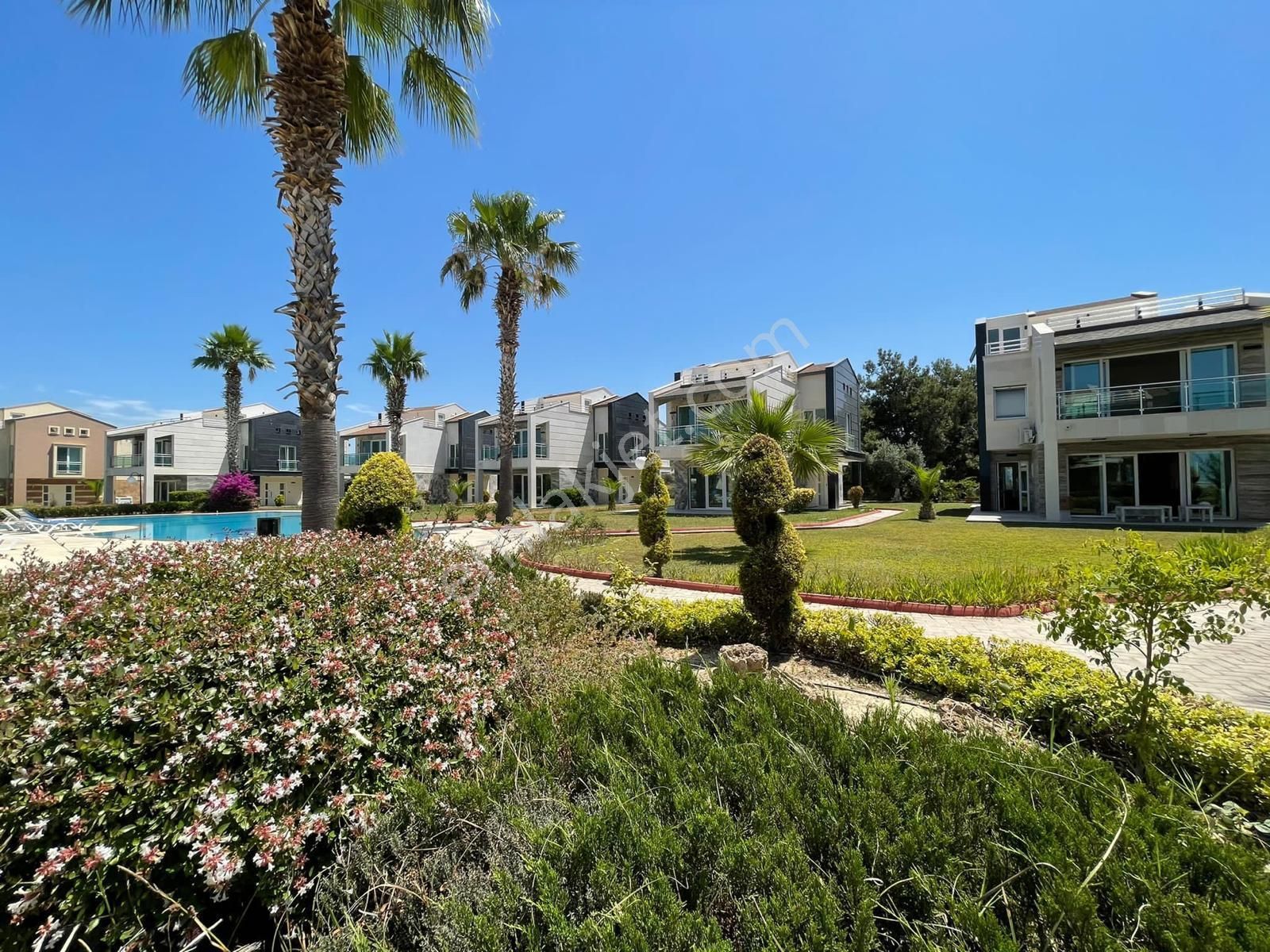 Manzara-guvenlık-havuz-bahçe-otopark-merkezi Sıstem-yeni-ultra Lüx-tamamı Müstakil - Görsel 15