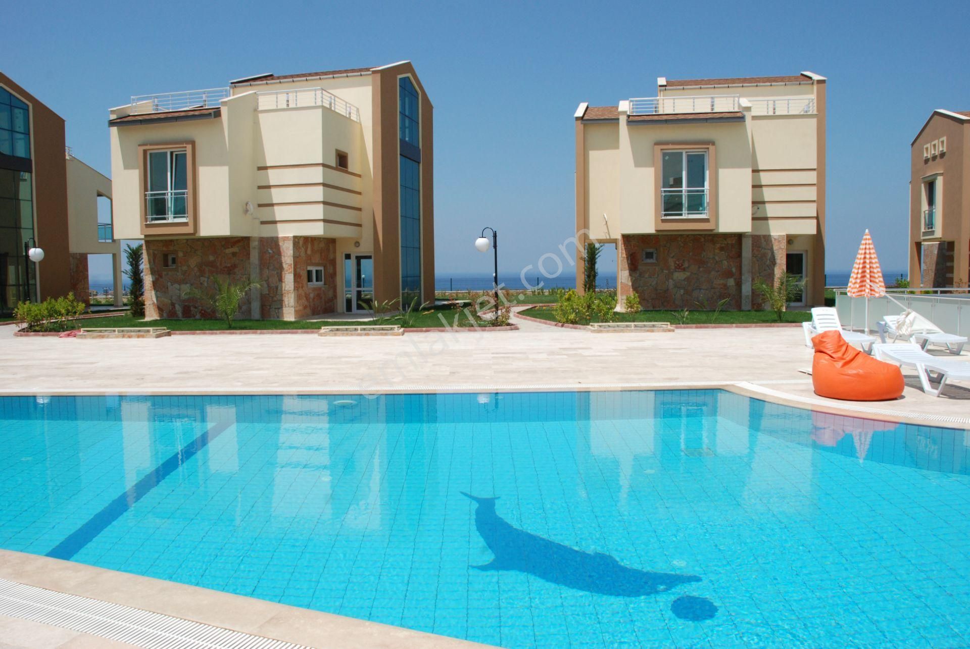 Manzara-guvenlık-havuz-bahçe-otopark-merkezi Sıstem-yeni-ultra Lüx-tamamı Müstakil - Görsel 11