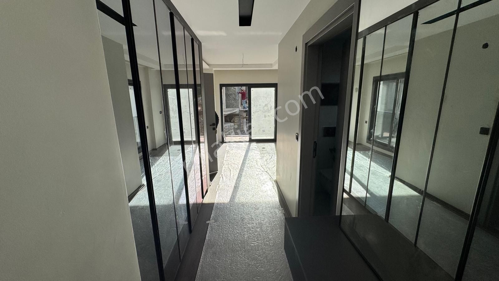 Gözütok Mimarlık Emlak 'tan Ultra Lüks Ebeveyn Banyolu 3+1 Villa - Görsel 28