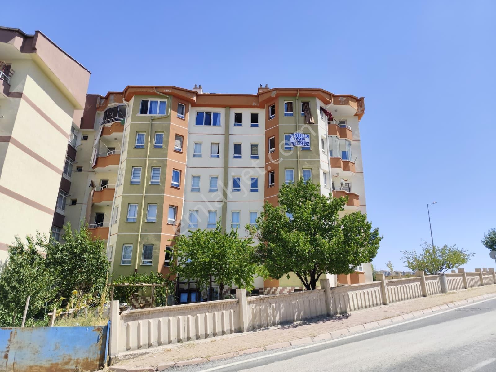 Ahi Evran Mah. Hemen Oturulabilir Bireysel Kombili Satılık Daire