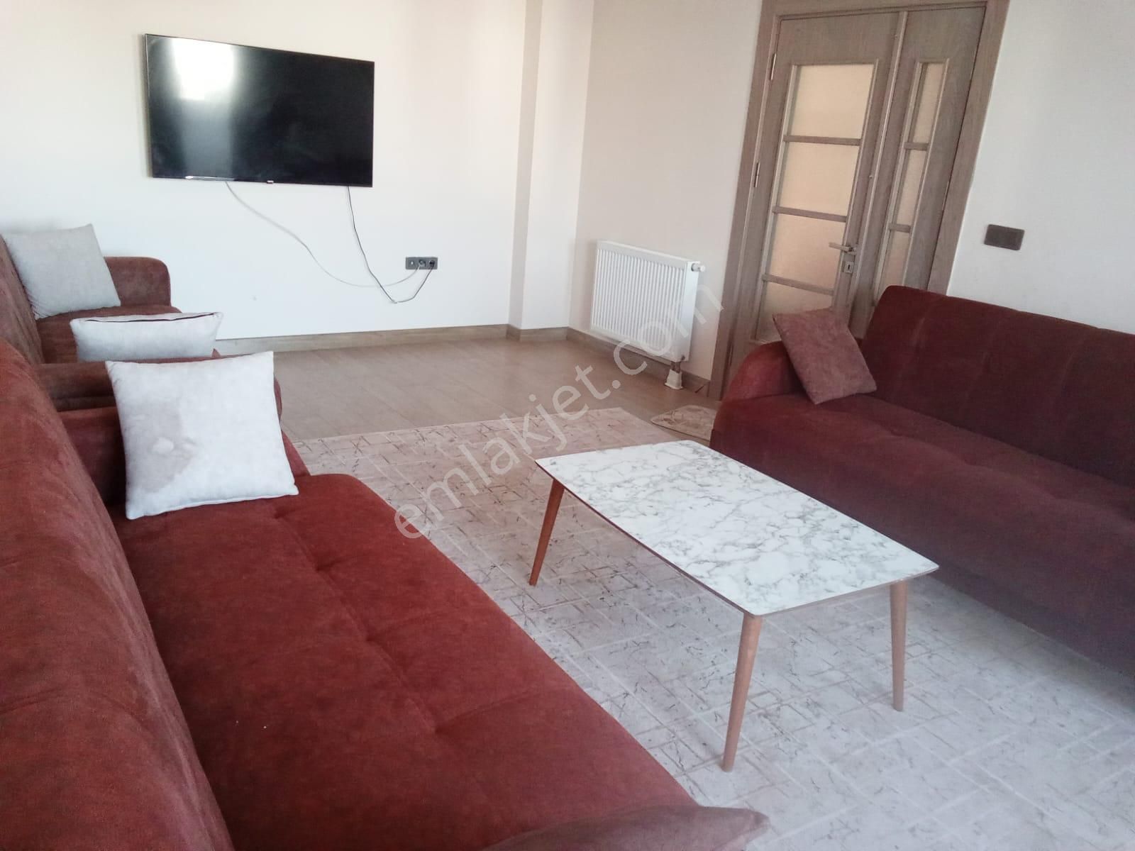 Adana Buruk Tokilerde Yola Yakın Eşyaları Yeni Eşyalı 2+1 Yemek Odalı Kiralık Daire