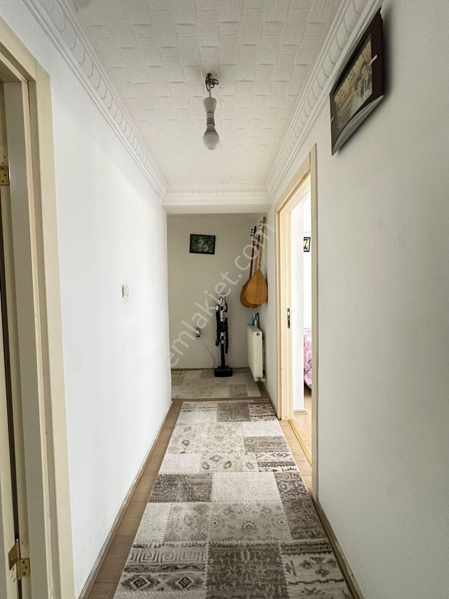 Beşikkaya'da 9.cadde Yakını Ebeveyn Banyolu Kilerli 3+1 Satılık Daire !! - Görsel 18