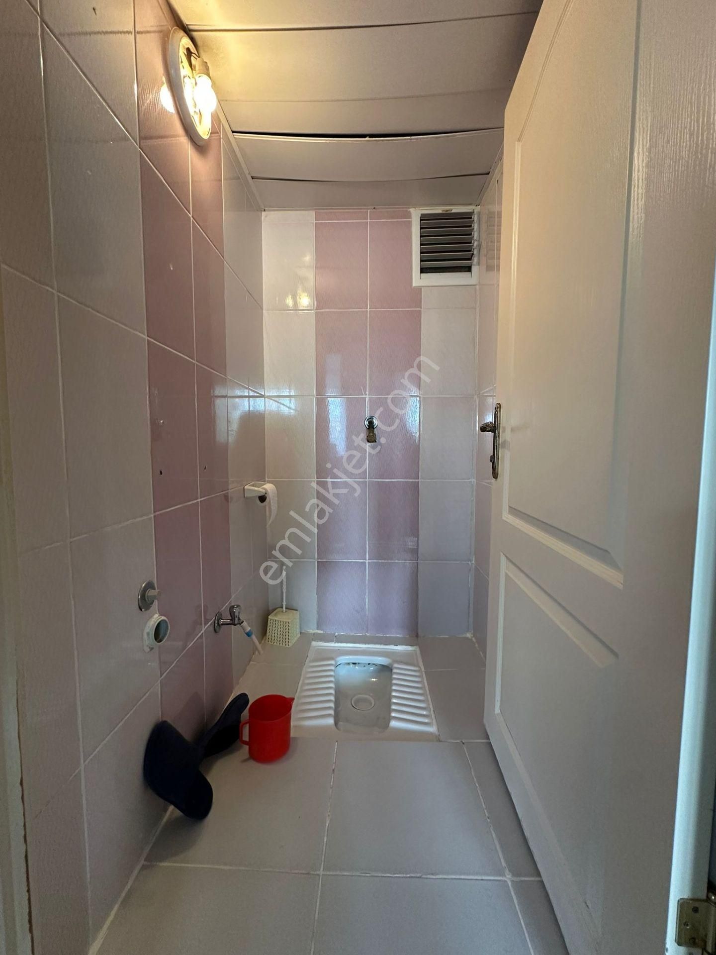 Beşikkaya'da 9.cadde Yakını Ebeveyn Banyolu Kilerli 3+1 Satılık Daire !! - Görsel 23