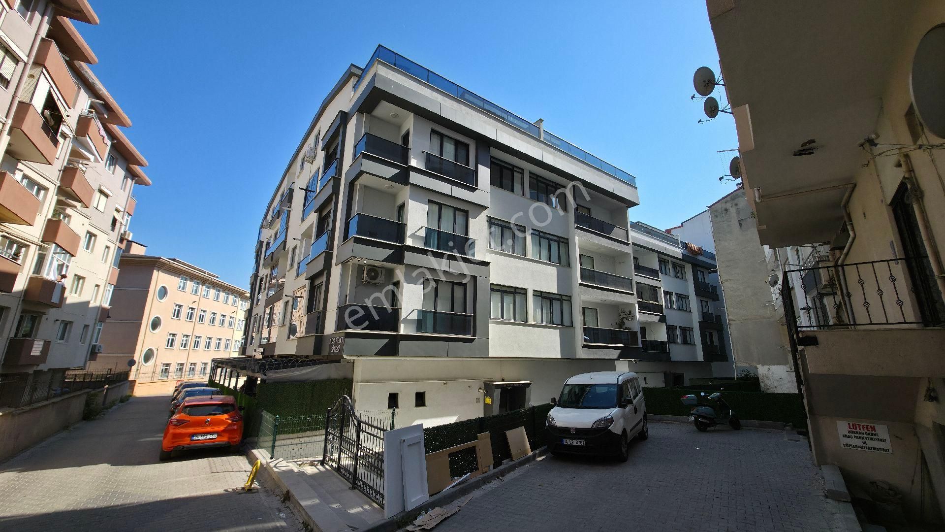Kozanovadan Darıca Belediyesi Dibinde 4+1 Site İçi Çatı Dubleks