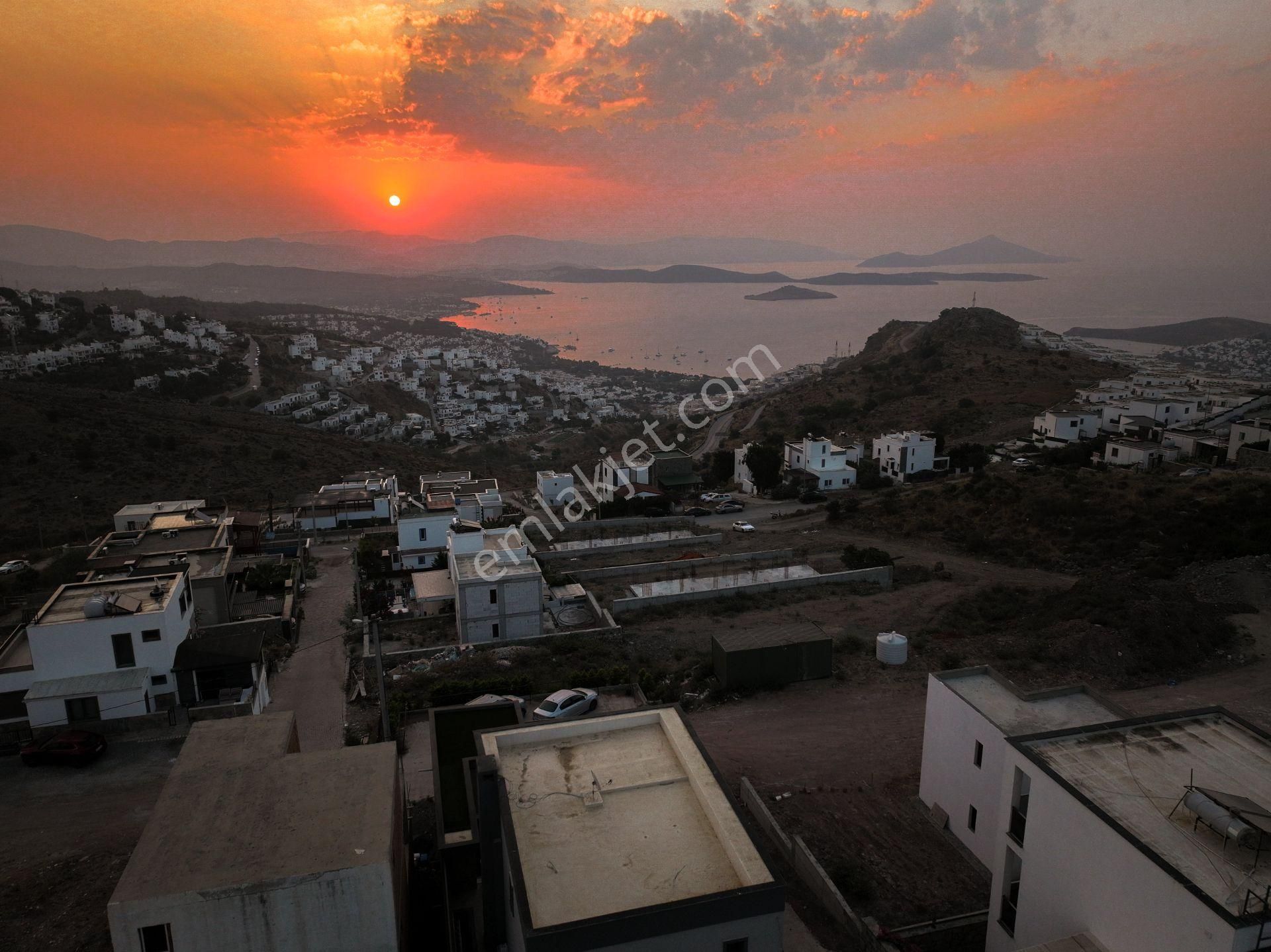Bağla'da Full Deniz Manzaralı Satılık 6+2 Tam Müstakil Villa