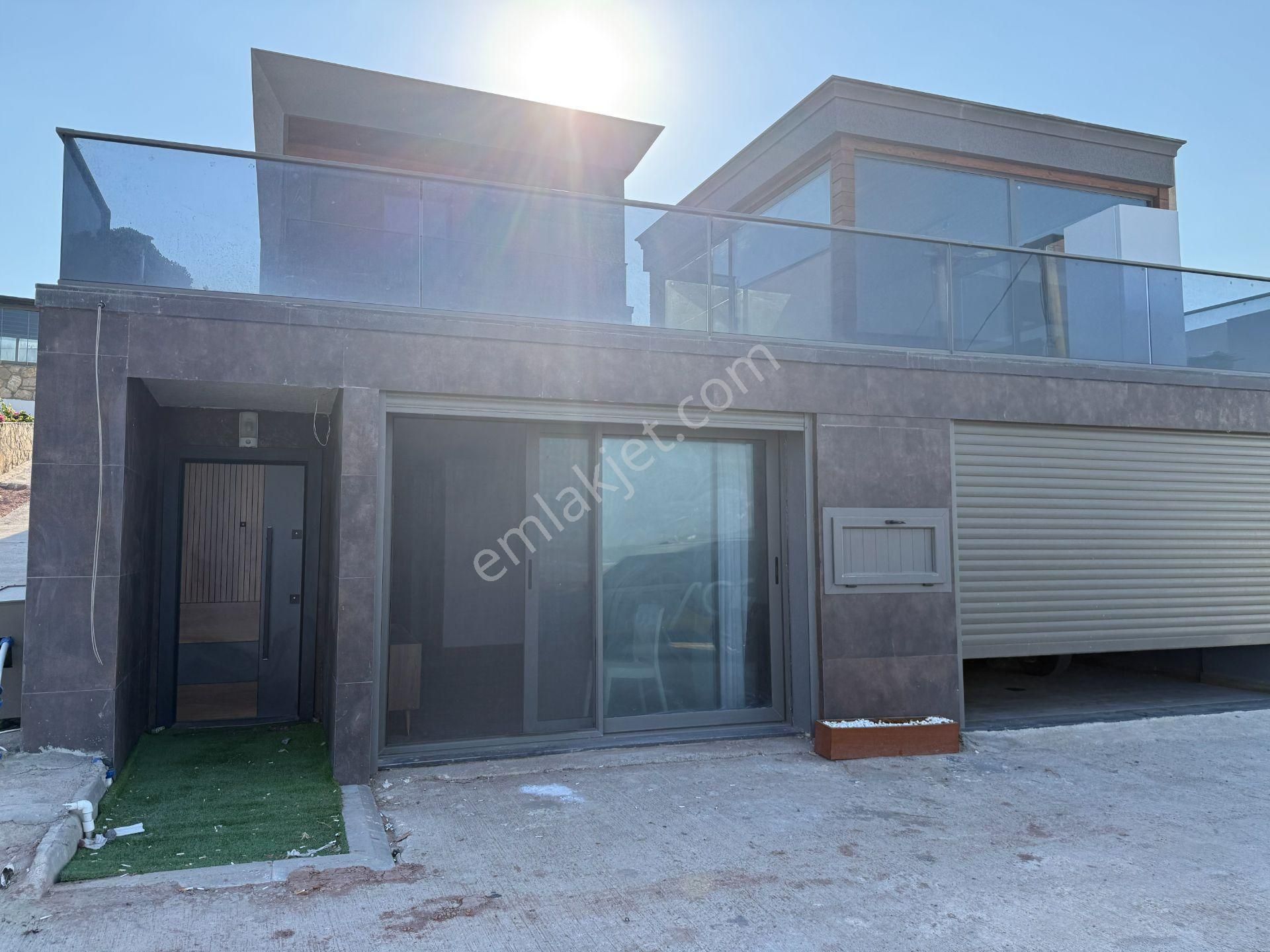 Bağla'da Full Deniz Manzaralı Satılık 6+2 Tam Müstakil Villa - Görsel 27