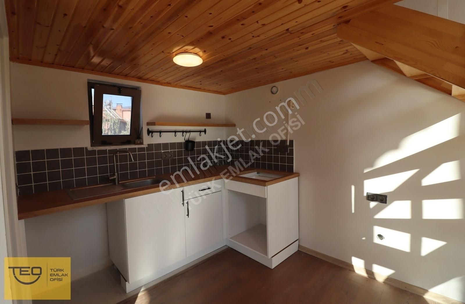 Antalya Bayatbademleri'nde Panoramik Orman Manzaralı Müstakil Ev - Görsel 12