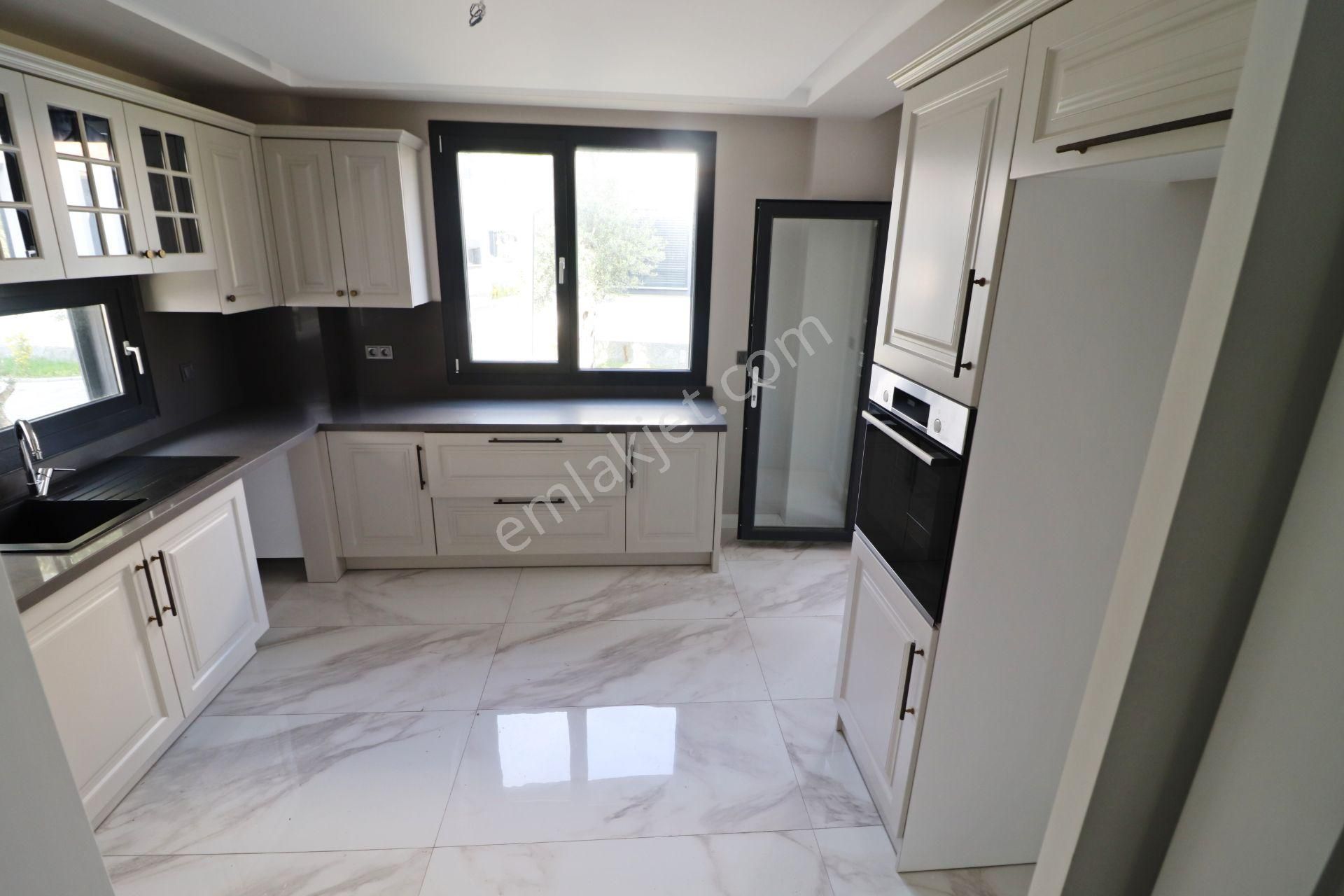 Irmaksudan Güre De Tasarım Harikası Ultra Lüx Satılık 3+1 Villa - Görsel 21