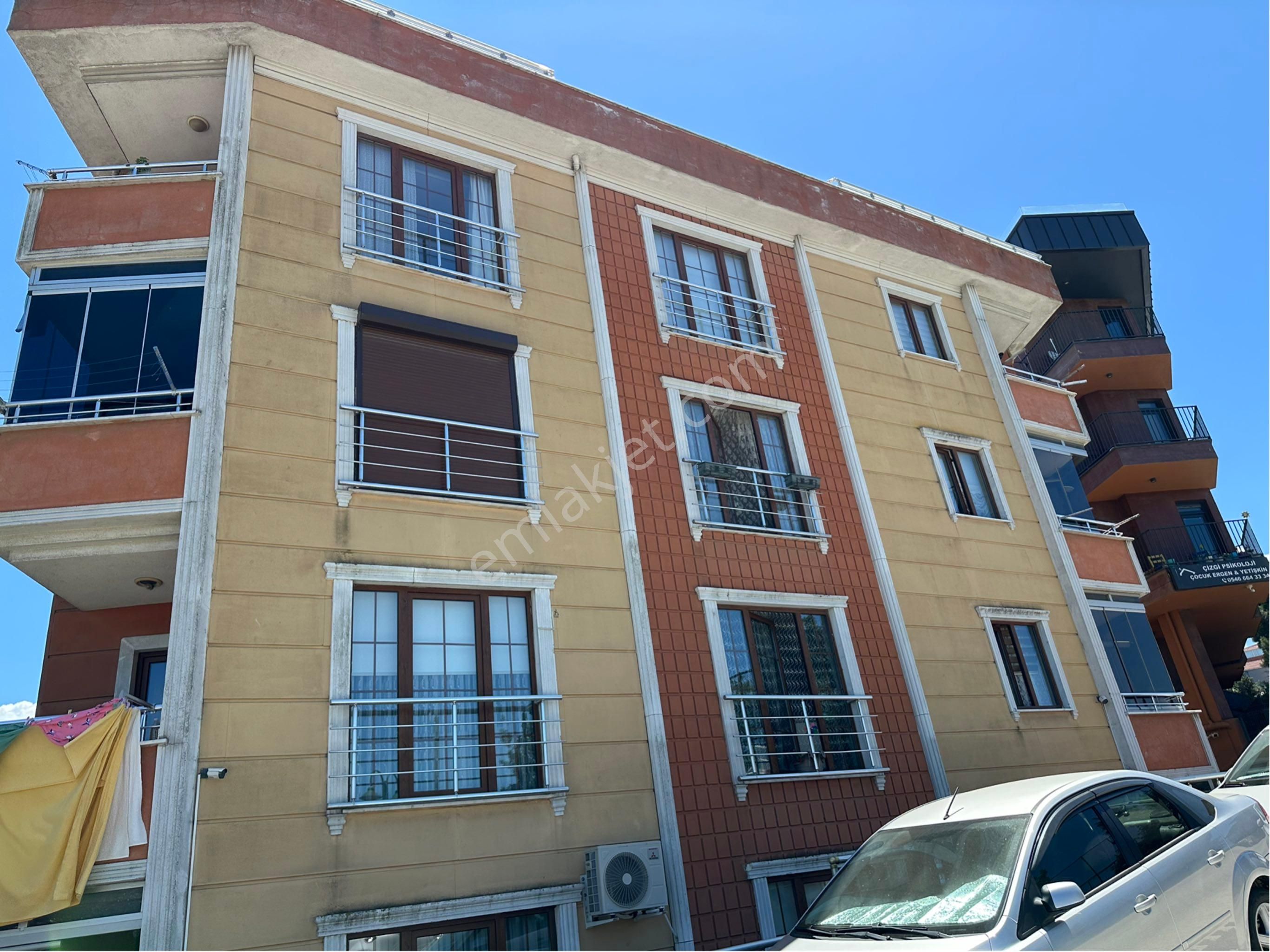 Çamlıca Yakınında Harika Konum Ara Kat Satılık Daire