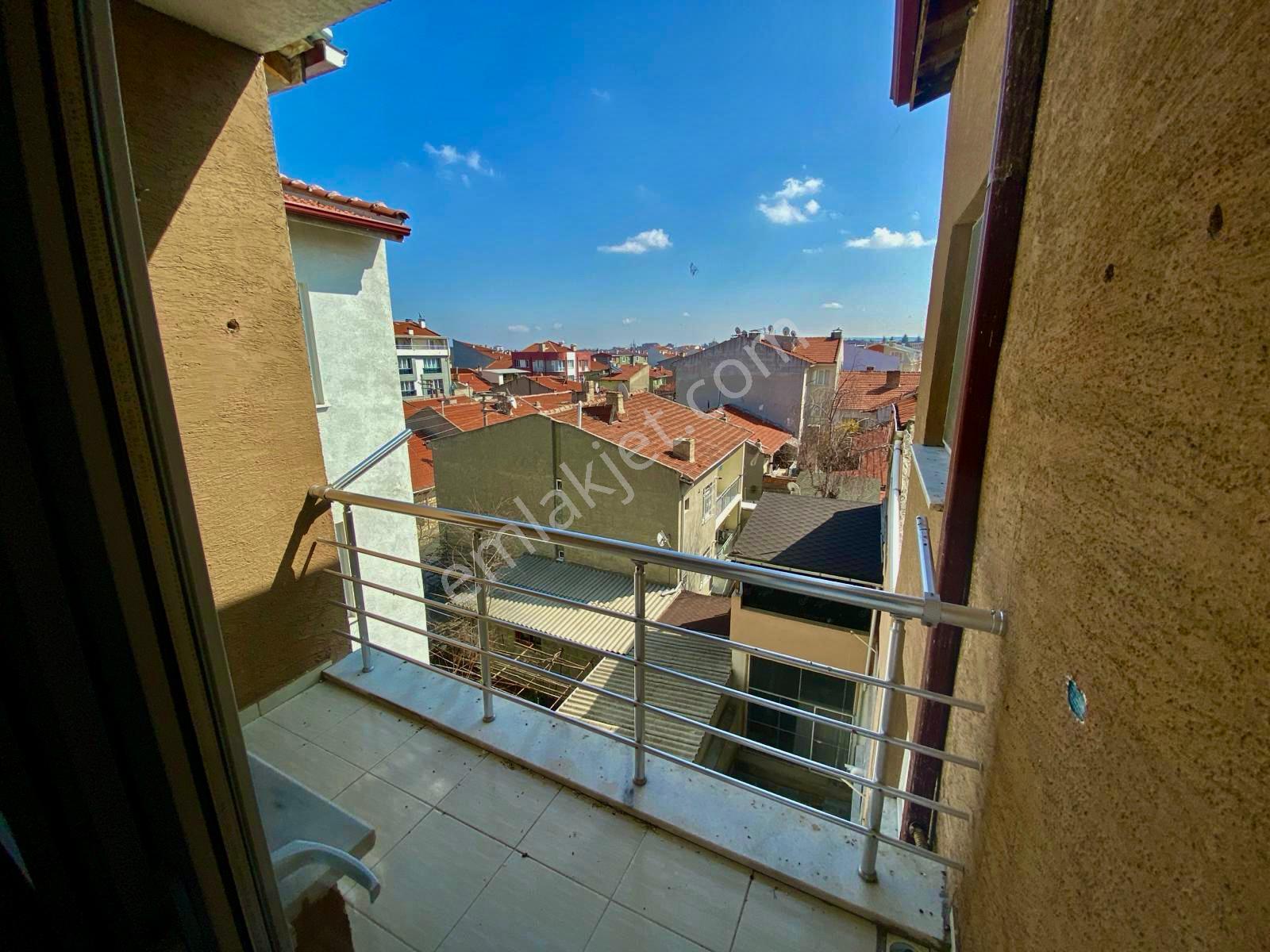 Öztel'den Şirintepe Mahallesinde Satılık Balkonlu 3+1 Daire - Görsel 13