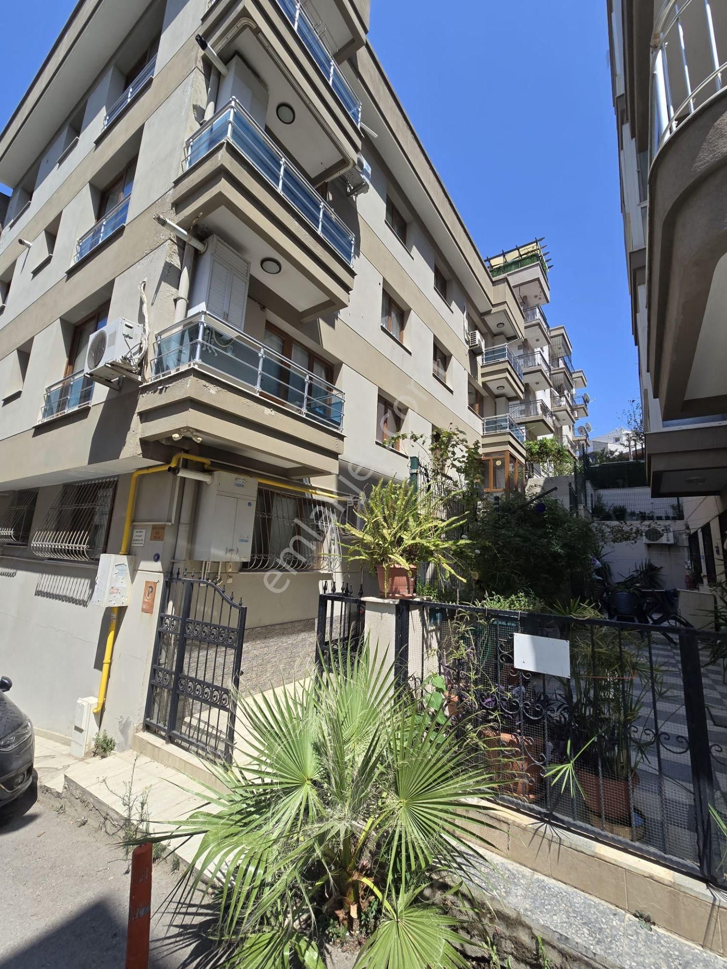 G.kazım Özalp Mah.de Yeni Binada D.gazlı Arakat Kiralık 2+1