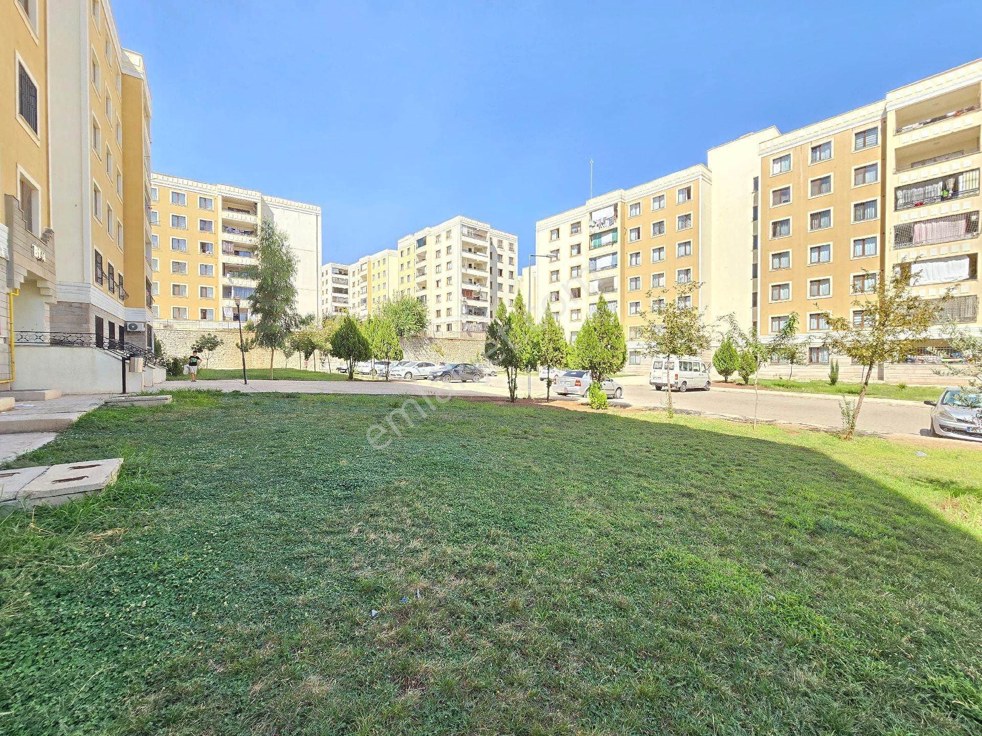 Cadde Seyran'dan Satılık 2+1 97 M2 Yüksek Giriş Sarı Toki