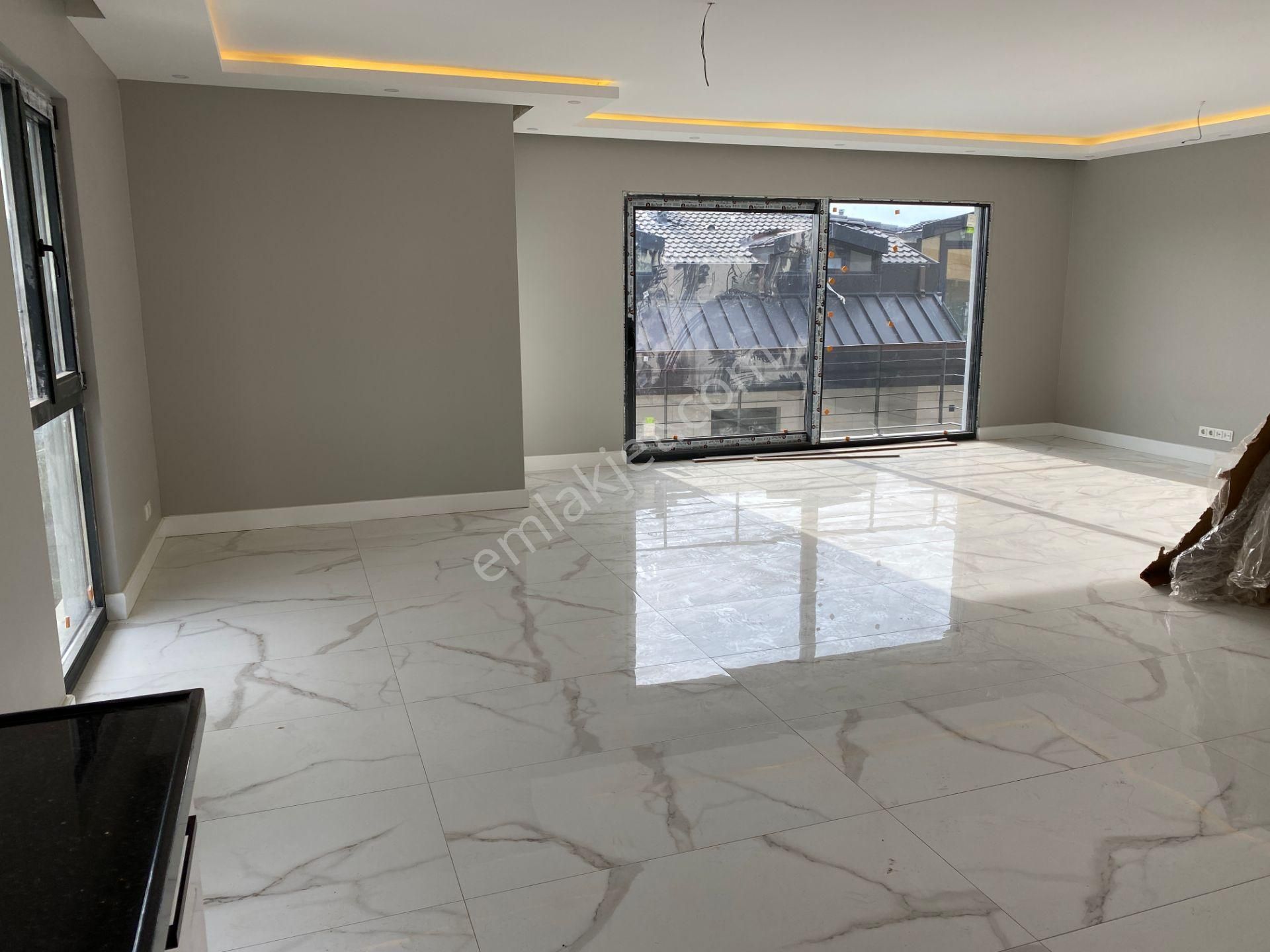 Yankı'dan Madende 165 M2 4 Yıllık Butik Sitede 3+1 Dubleks Daire - Görsel 6