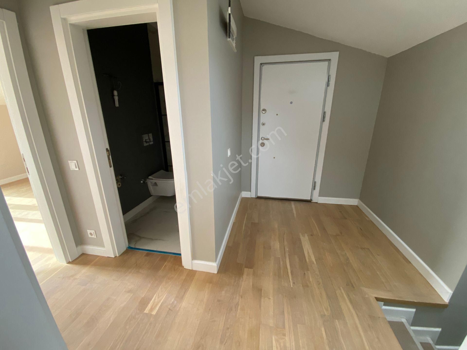 Yankı'dan Madende 165 M2 4 Yıllık Butik Sitede 3+1 Dubleks Daire - Görsel 13