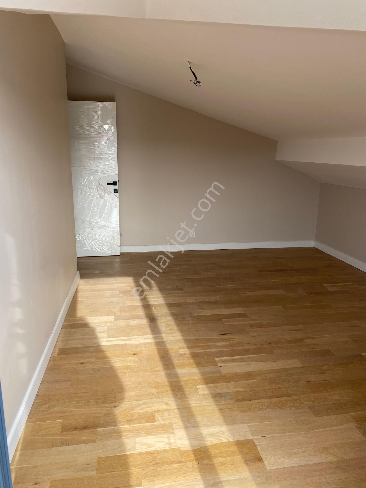 Yankı'dan Madende 165 M2 4 Yıllık Butik Sitede 3+1 Dubleks Daire - Görsel 20