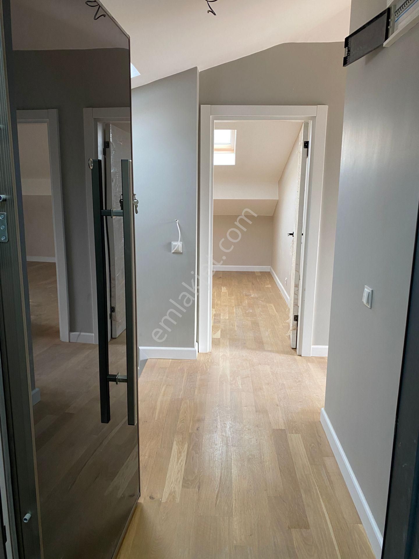 Yankı'dan Madende 165 M2 4 Yıllık Butik Sitede 3+1 Dubleks Daire - Görsel 25