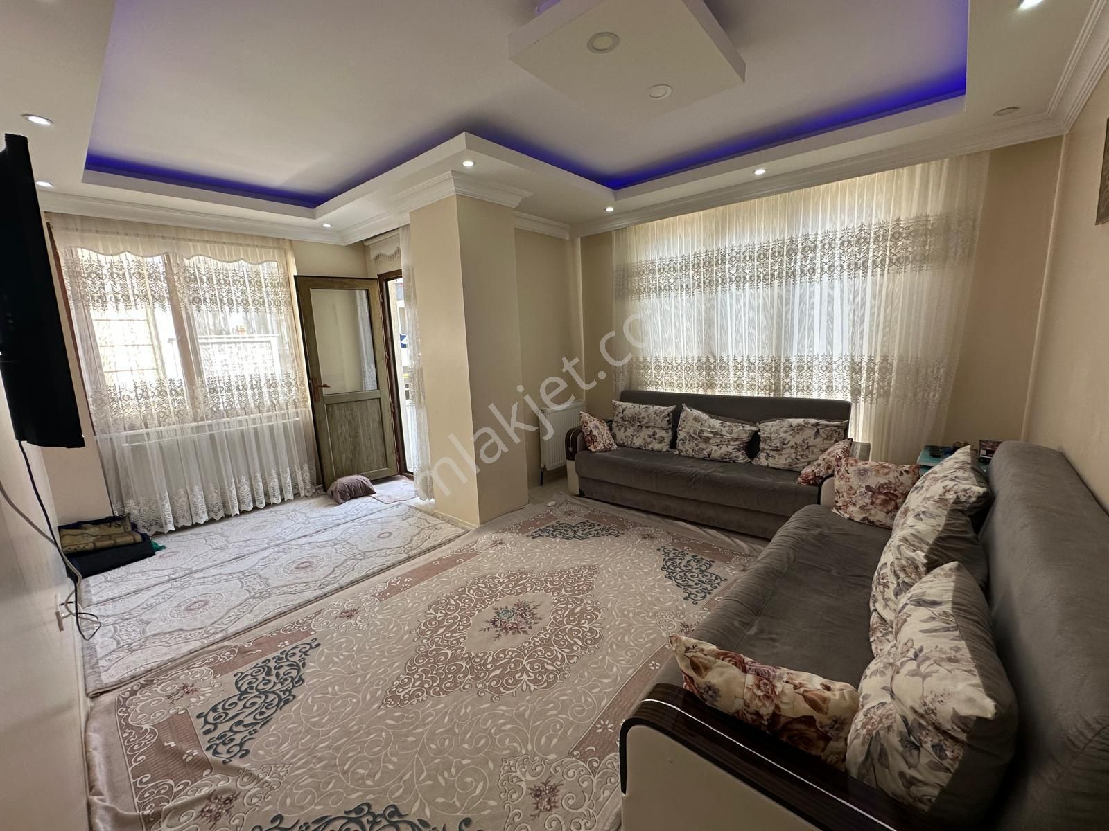 Üç Kardeşler İnşaattan Arnavutköy Karlıbayır Mah.2+1 Satılık Daire 1.kt