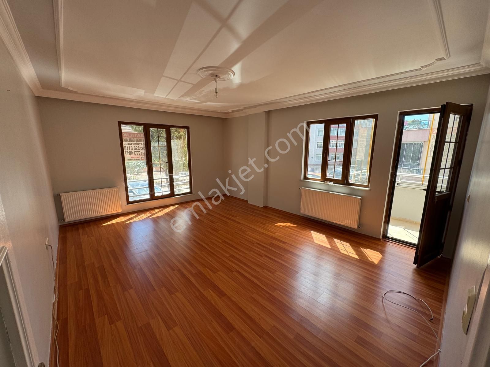 Emek Emlak'tan Mimar Sinan Mah.de Kiralık 3+1 Arakat Yeni Daire